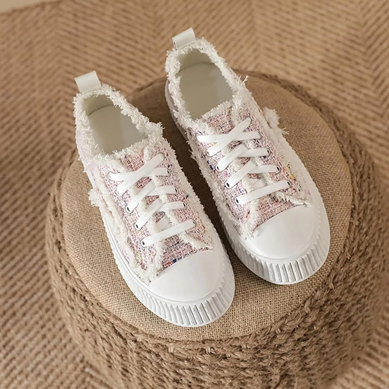 Canvas Shoes for Women Platform Canvas Sneakers Low Top Lace up Comfortable Casual