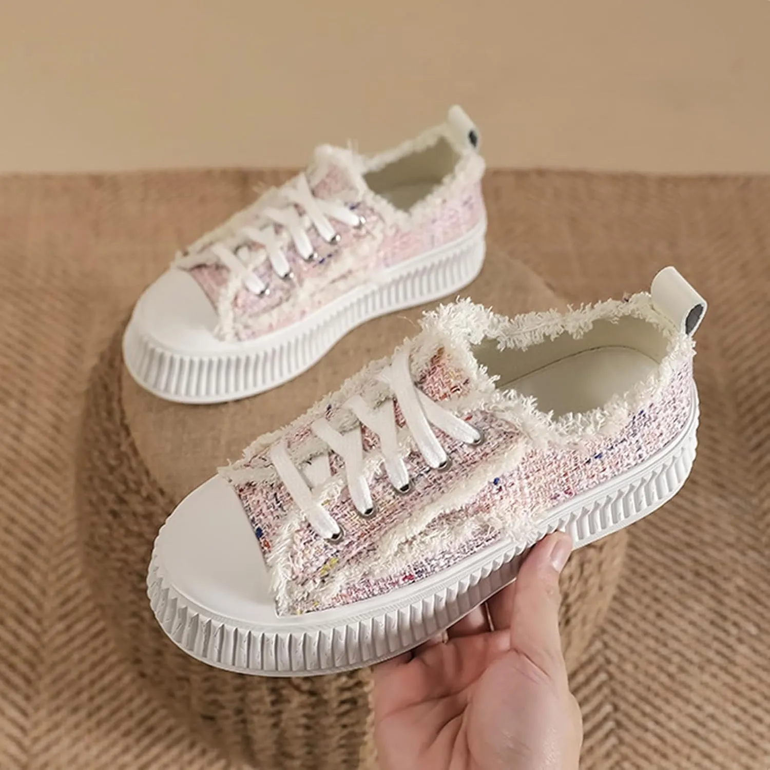 Canvas Shoes for Women Platform Canvas Sneakers Low Top Lace up Comfortable Casual