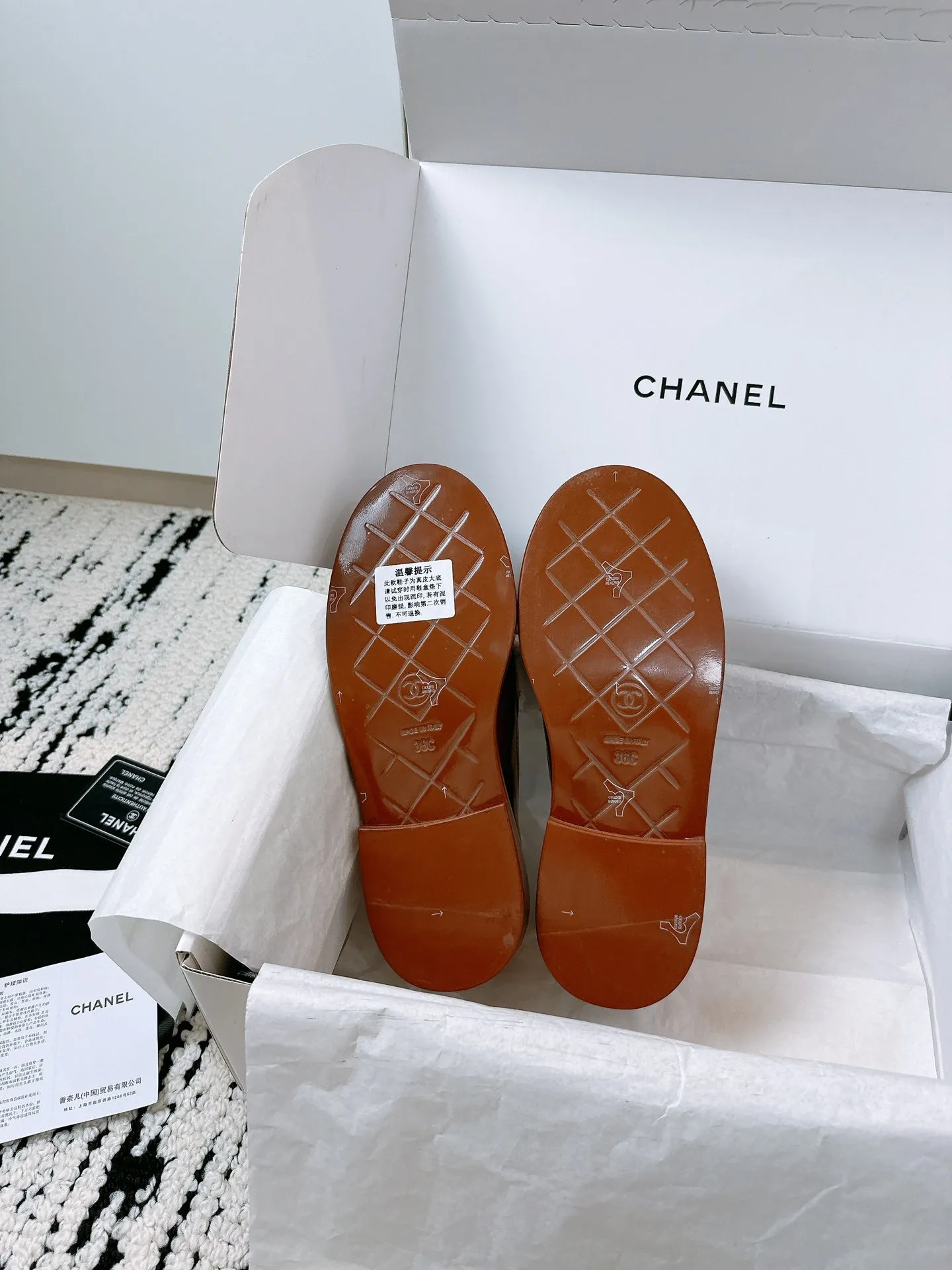 CC Moccasins 25mm In Caramel Glossy Lambskin  144647