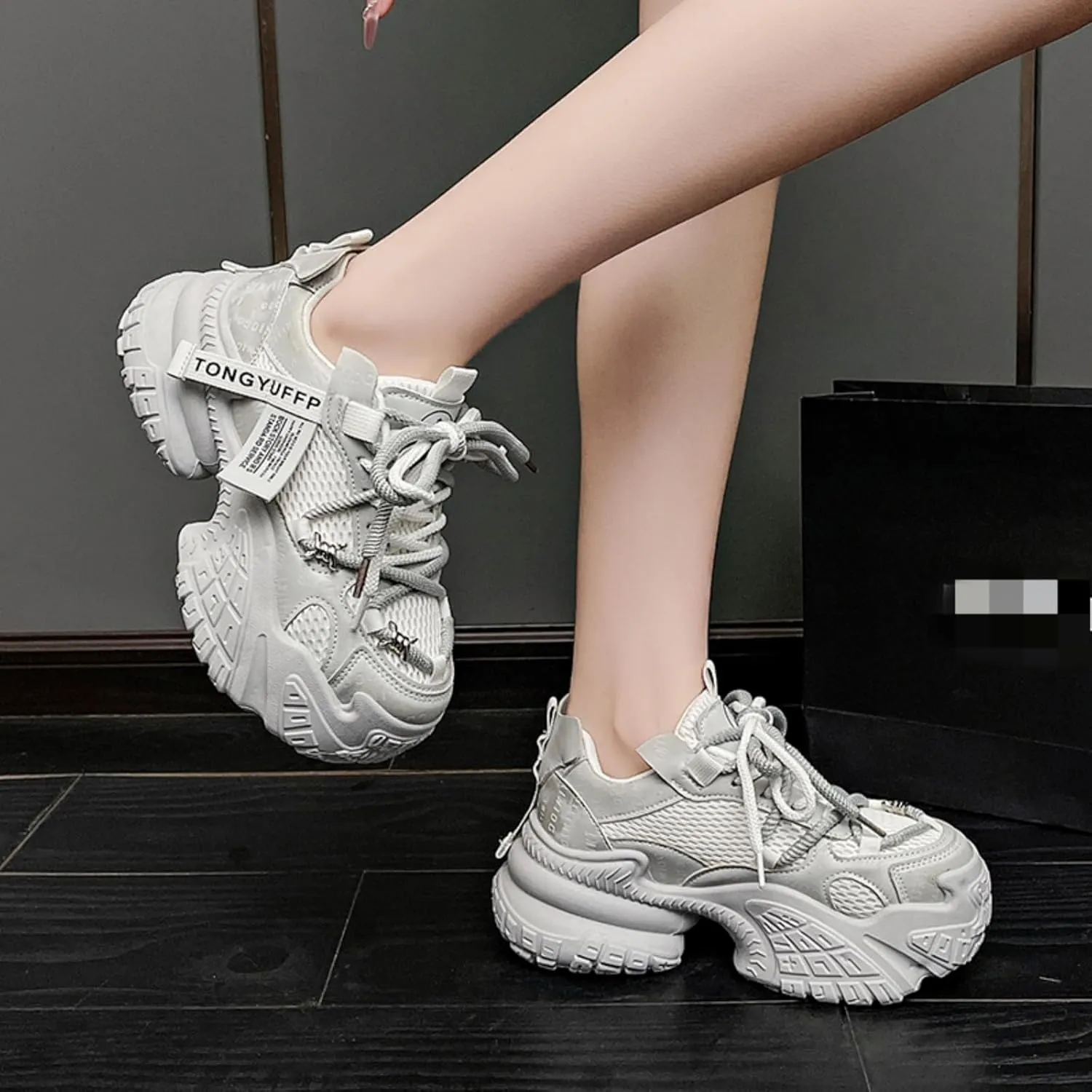 Chunky Sneakers for Women Platform Sneakers Ideal for Streetwalk and Gym Comfortable Casual Lace Up Fashion Tennis Shoes