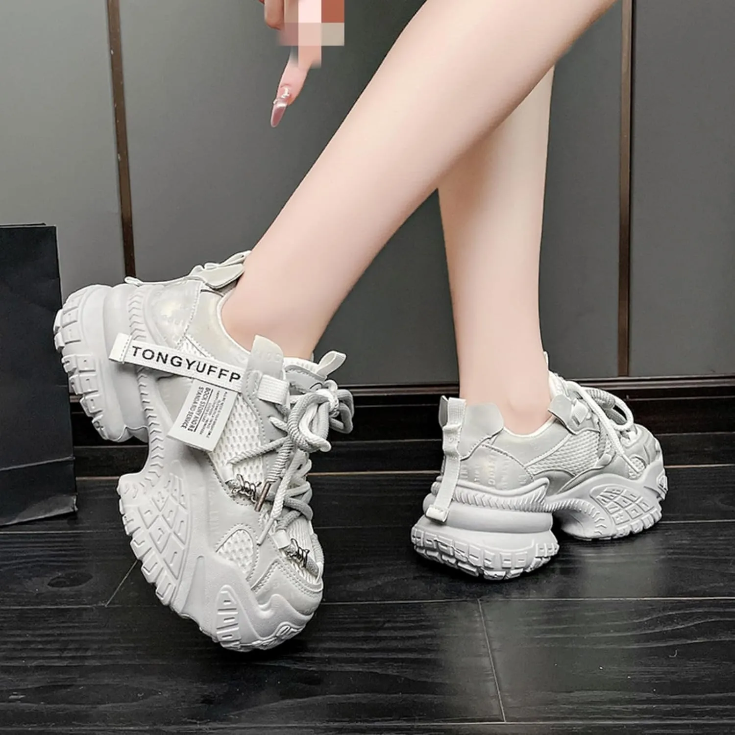 Chunky Sneakers for Women Platform Sneakers Ideal for Streetwalk and Gym Comfortable Casual Lace Up Fashion Tennis Shoes