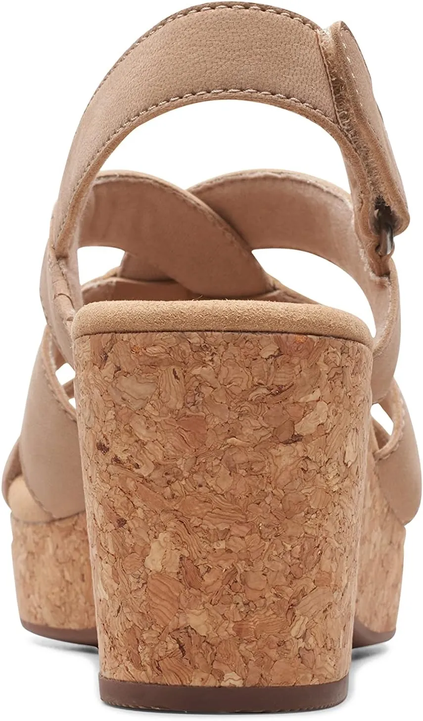 Clarks Womens Giselle Beach Suede Wedge Sandals