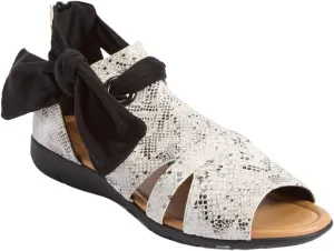 Comfortview Women's Wide Width The Annika Shootie