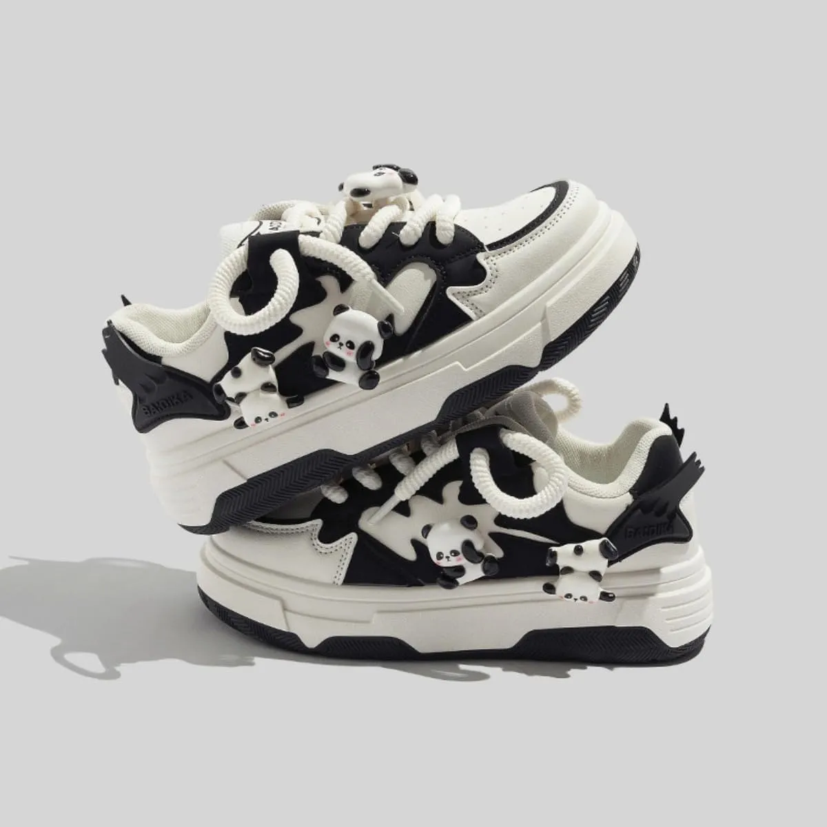 Cute Chunky Y2K Platform Sneakers for Student Girls Breathable Street Wear, GenZ Lace Casual Trainers with Panda Charms