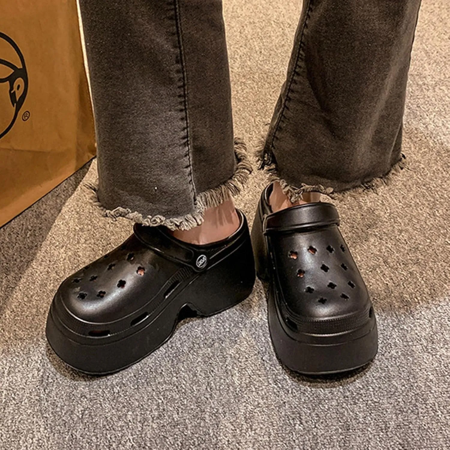 Fashion Women's Platform Clogs Anti Slip Slippers Beach Sandals Gardeners Clogs High Heeled Mule Slippers Gardening Shoes Sandals