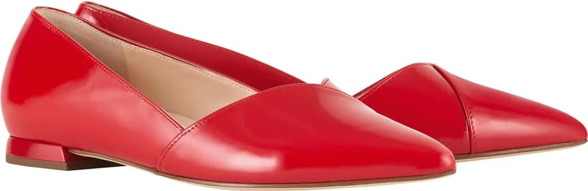 HÖGL Women's Closed Toe Ballet Flats