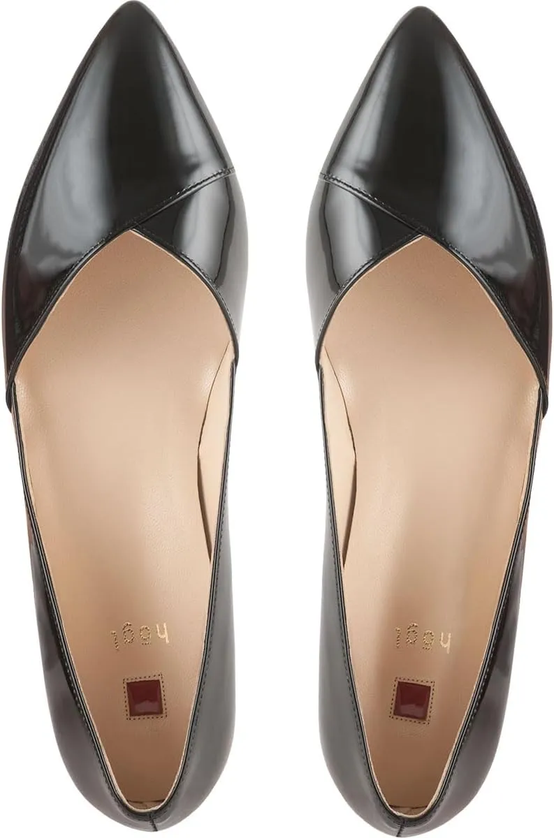 HÖGL Women's Closed Toe Ballet Flats
