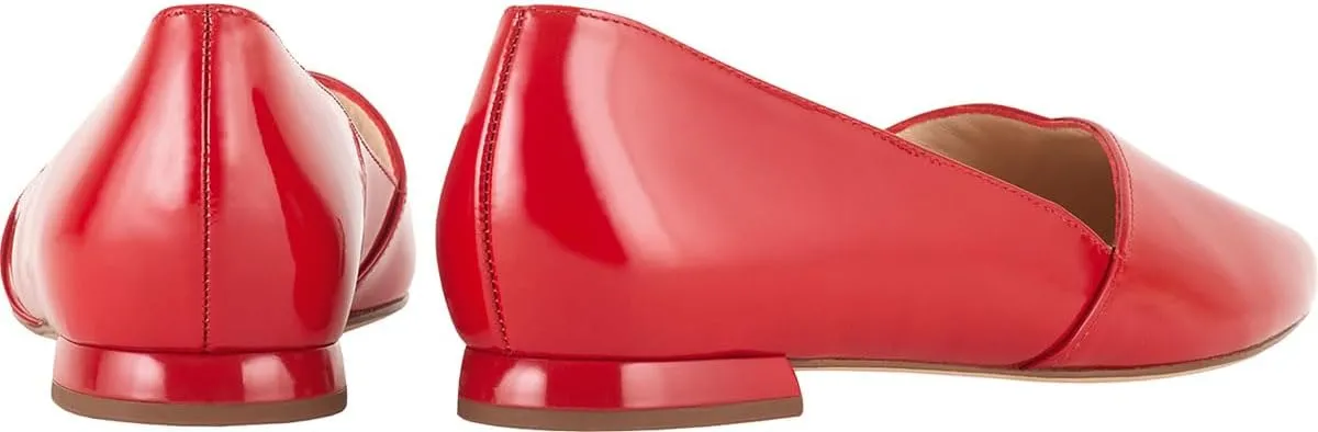 HÖGL Women's Closed Toe Ballet Flats
