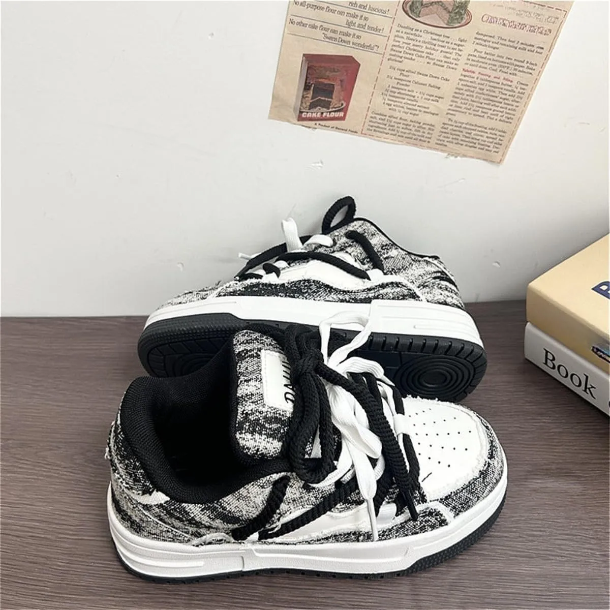 Lake Blue Retro Unisex Platform Sneakers - Distressed Aesthetic Casual Streetwear Shoes for Men & Women Trendy Comfort