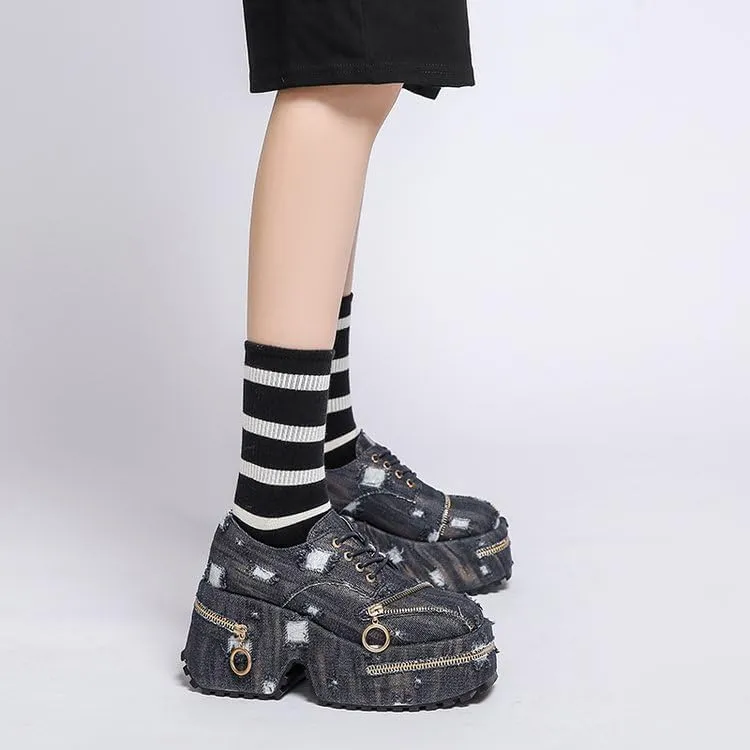 Loizziuy Women's Goth Denim Lace Up Y2k Chunky Punk Sneakers Low Top Platform Heel Dad Shoes Round Toe Walking Travel Street