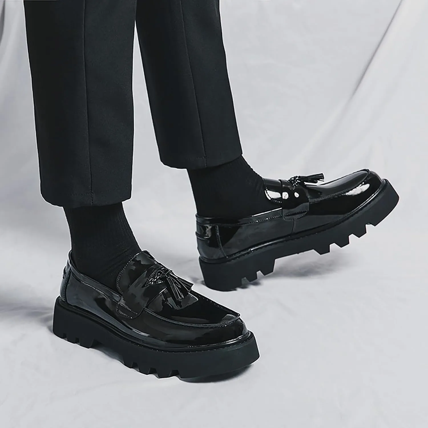 Men's Black Patent Leather Platform Loafers Slip-On Dress Shoes with Tassel, Non-Slip Lug Sole Round Toe Penny Formal Shoes for Business Work & Daily
