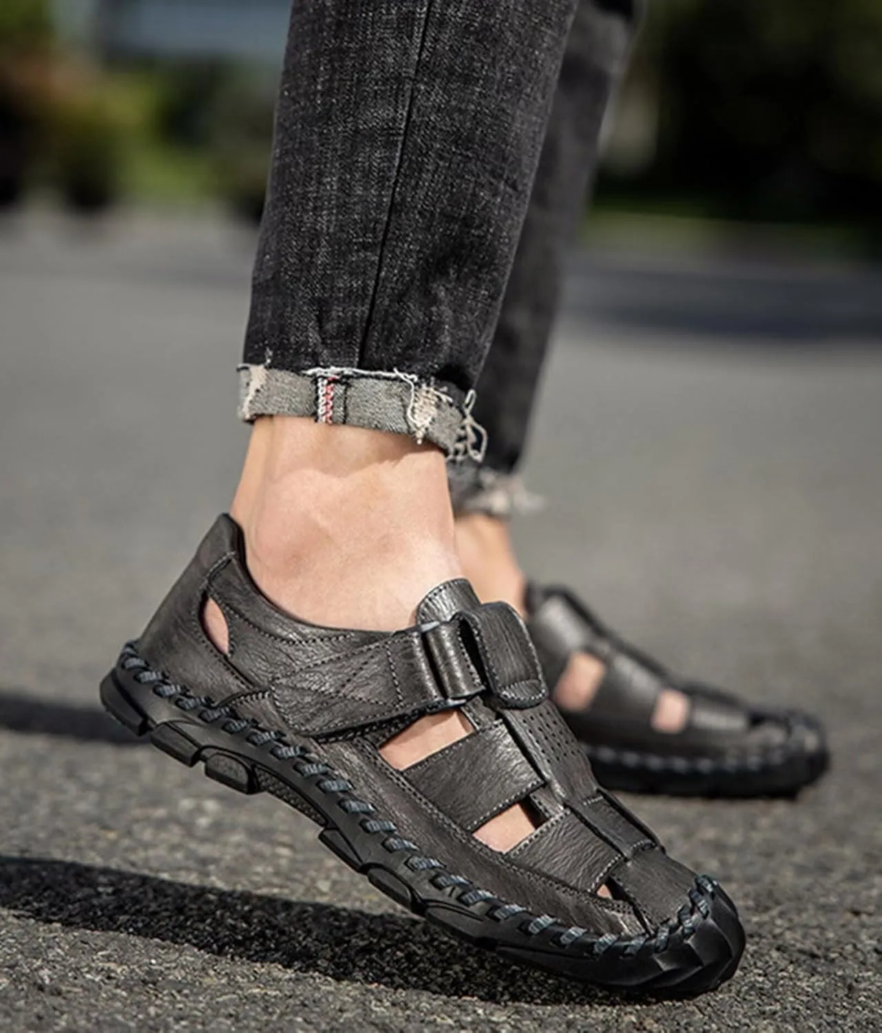 Mens Hiking Sandals Closed Toe Walking Sandals Breathable Trekking Athletic Leather Sandals Summer Beach Shoes