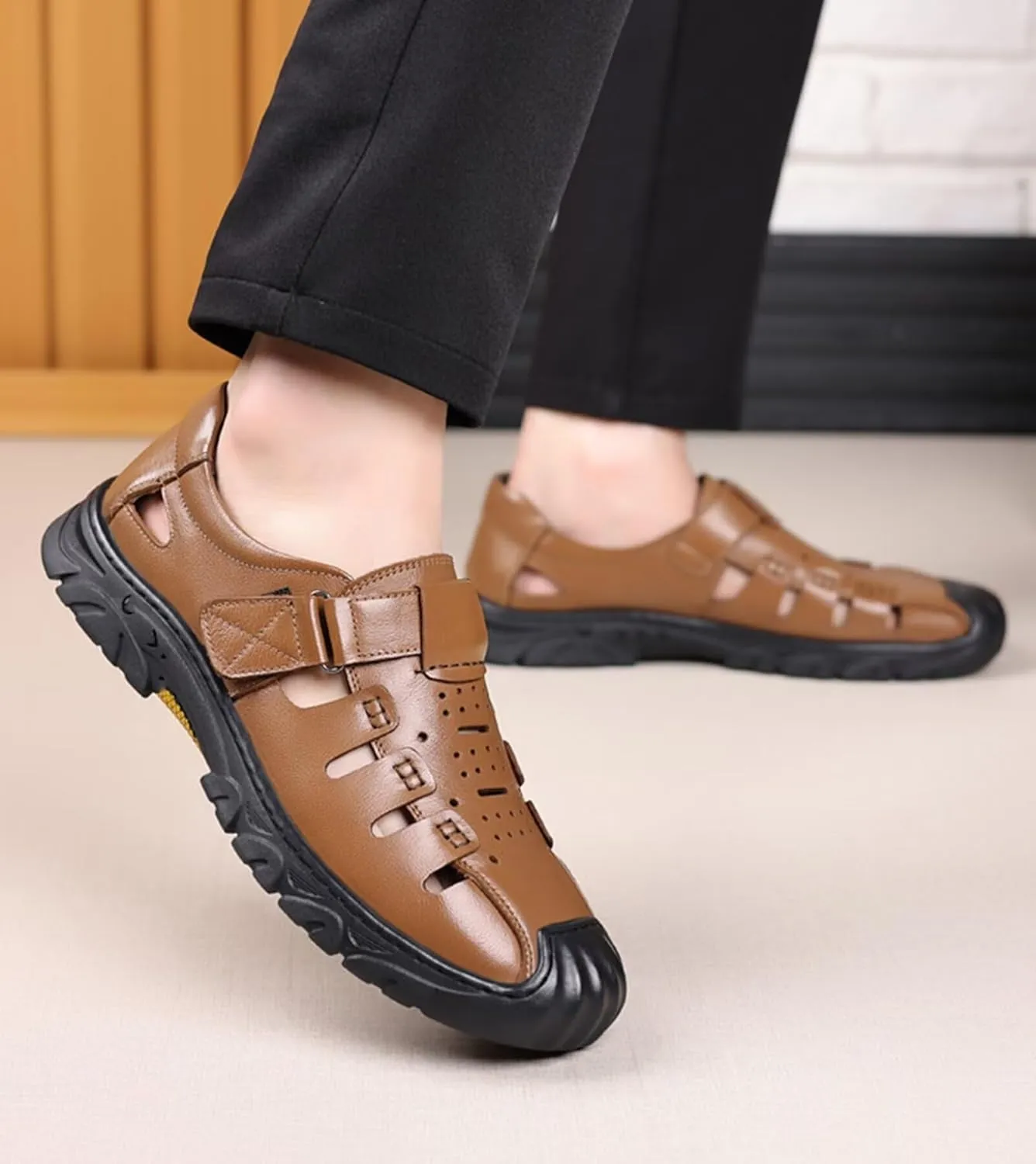 Mens Leather Sports Sandals Closed Toe Outdoor Beach Shoes Summer Sandals for Hiking Trekking Driving