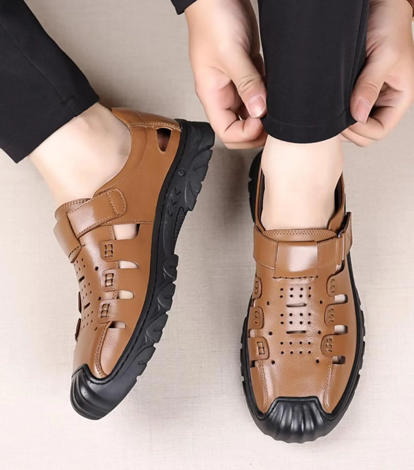 Mens Leather Sports Sandals Closed Toe Outdoor Beach Shoes Summer Sandals for Hiking Trekking Driving