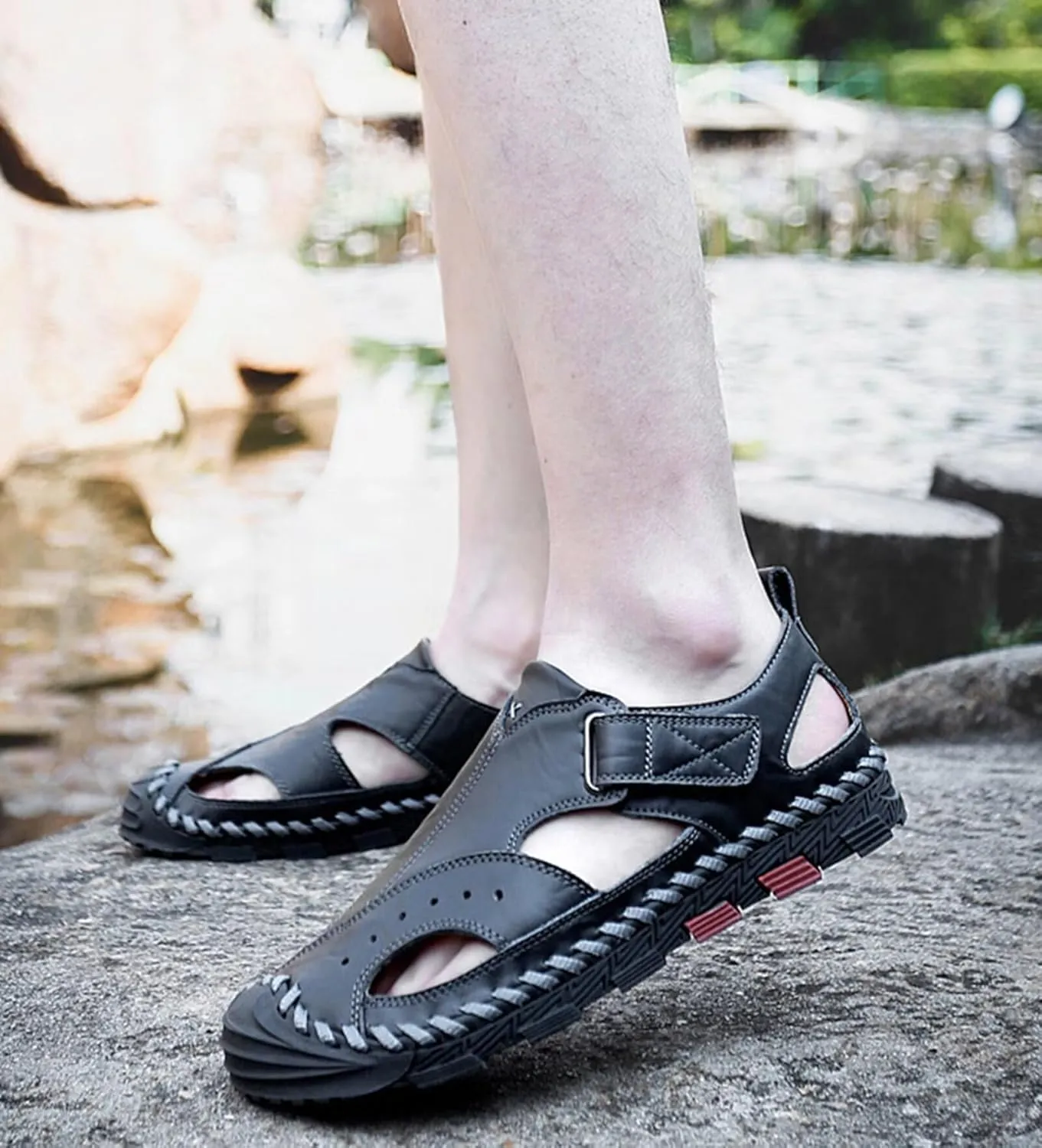 Men's Outdoor Leather Sandals Closed Toe Sandals Summer Beach Shoes Casual Trekking Hiking Walking Sandals Sports Sandals