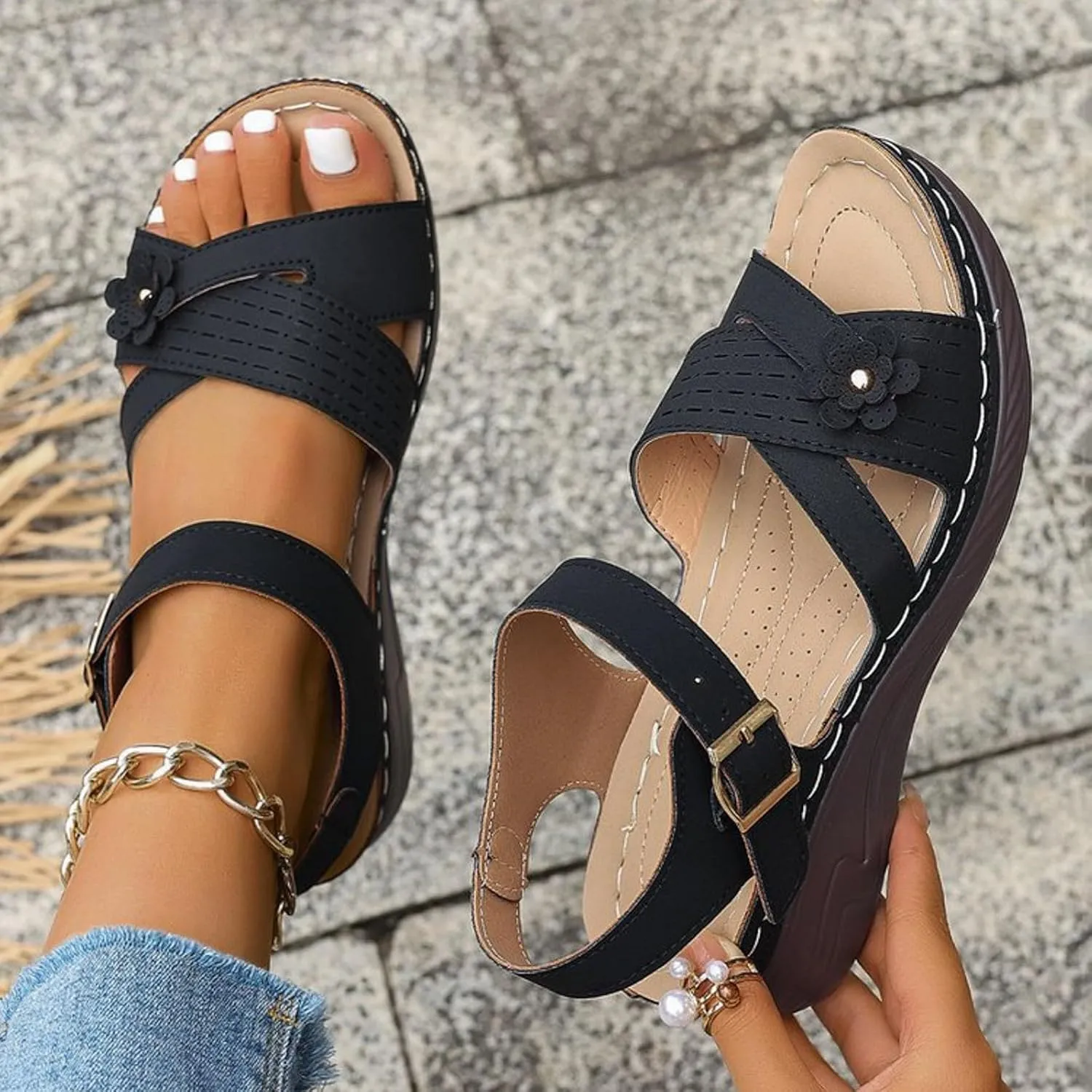 Orthopedic Wide Sandals for Women 2025,Strappy Arch Support Flat Wedge Sandals Walking Sandals Women Open Toe & Ankle Strap Comfortable Platform Slip-On Shoe for Summer Beach, Casual