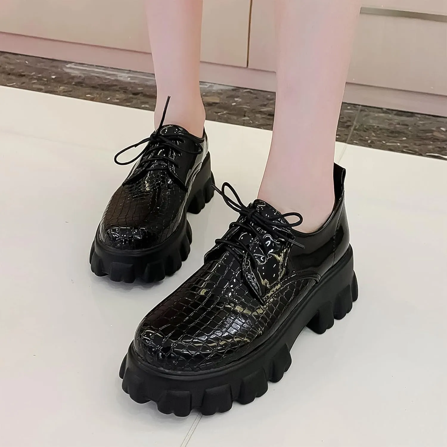 SEIFIN Women's Patent Leather Chunky Heel Platform Oxfords Creeper Lug Sole Shoes Height Increase Gothic Lace Up Pumps