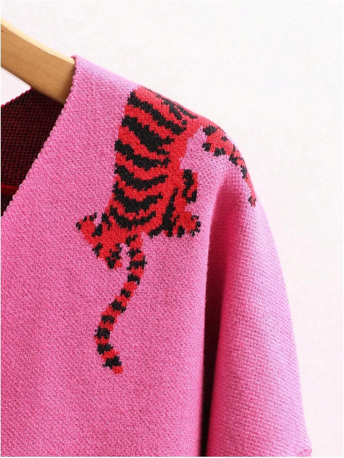 WDIRARA Women's Leopard Tiger Print Cardigan V Neck Long Sleeve Color Block Button Down Sweater Outwear