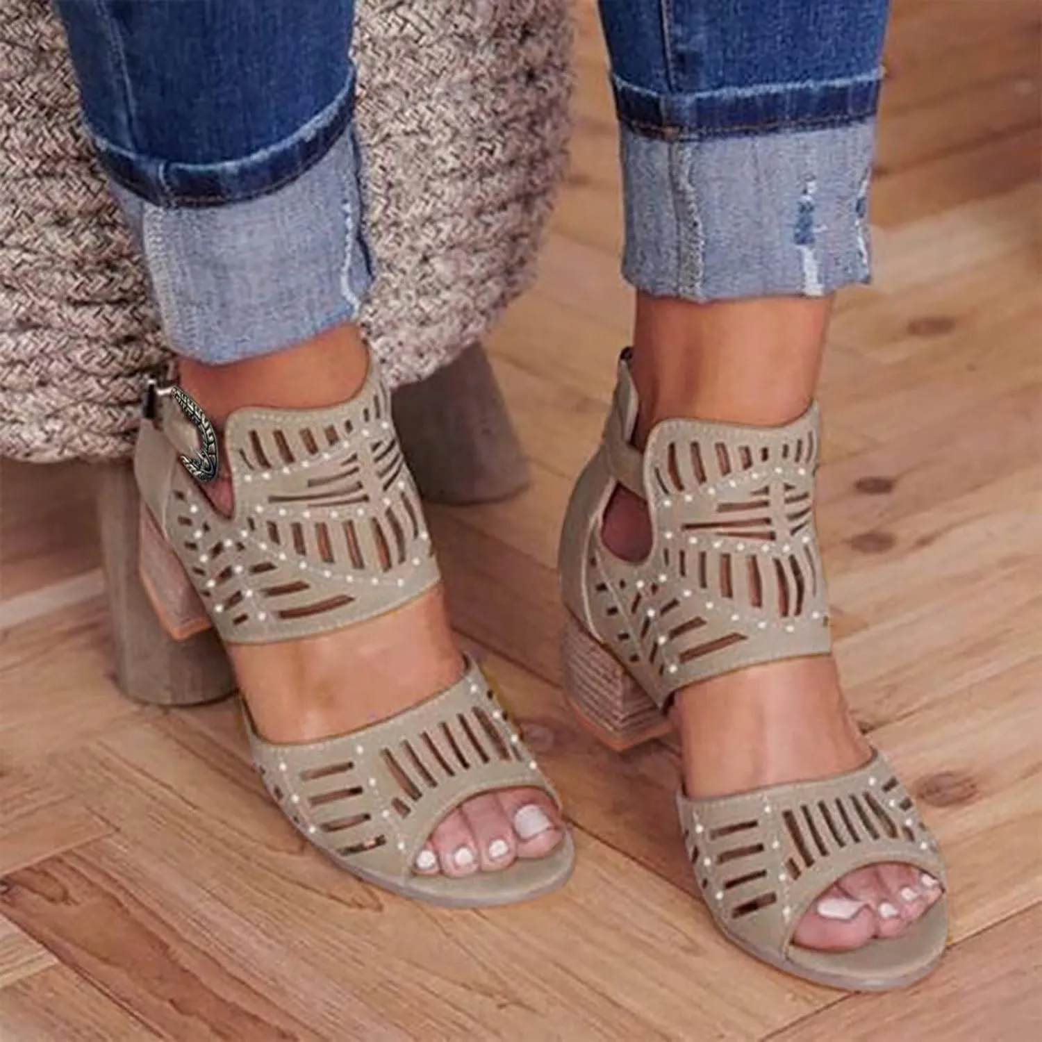 Women Low Heel Sandals Chunky Heel Open Toe Sandals Summer Hollow Out Breathable Casual Shoes (Khaki, 9)