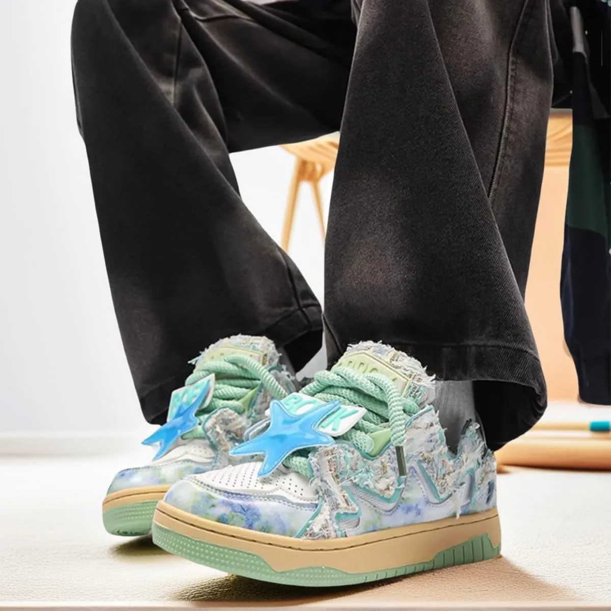 Women Y2K Retro Sneakers, Colorful 3D Star Trainers, Pastel Tie Dye Patch 3D Star Comfortable Streetwear Teens Walking Shoes