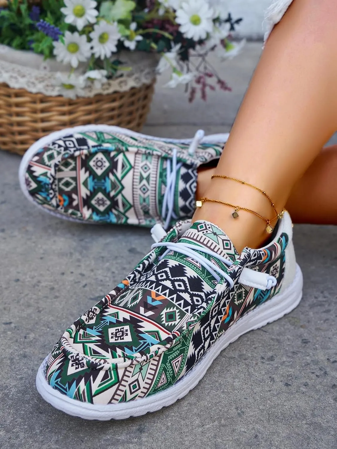 Women's Bohemian Design Sneakers Loafers Lace-up Adjustable Artistic Geometric Patterns Canvas Cushion Sole Orthopedic Reduces Fatigue Casual Comfy Daily Drive Wear