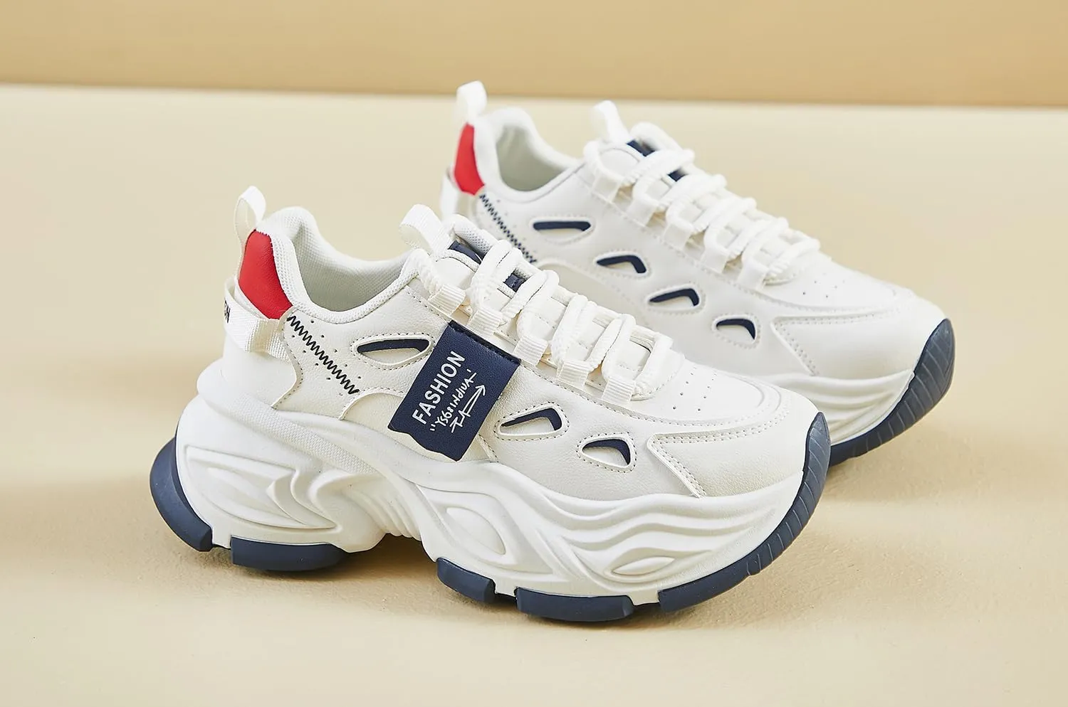 Women's Casual Platform Sneakers Y2K Cute Comfort Walking Shoes Sport Work Campus