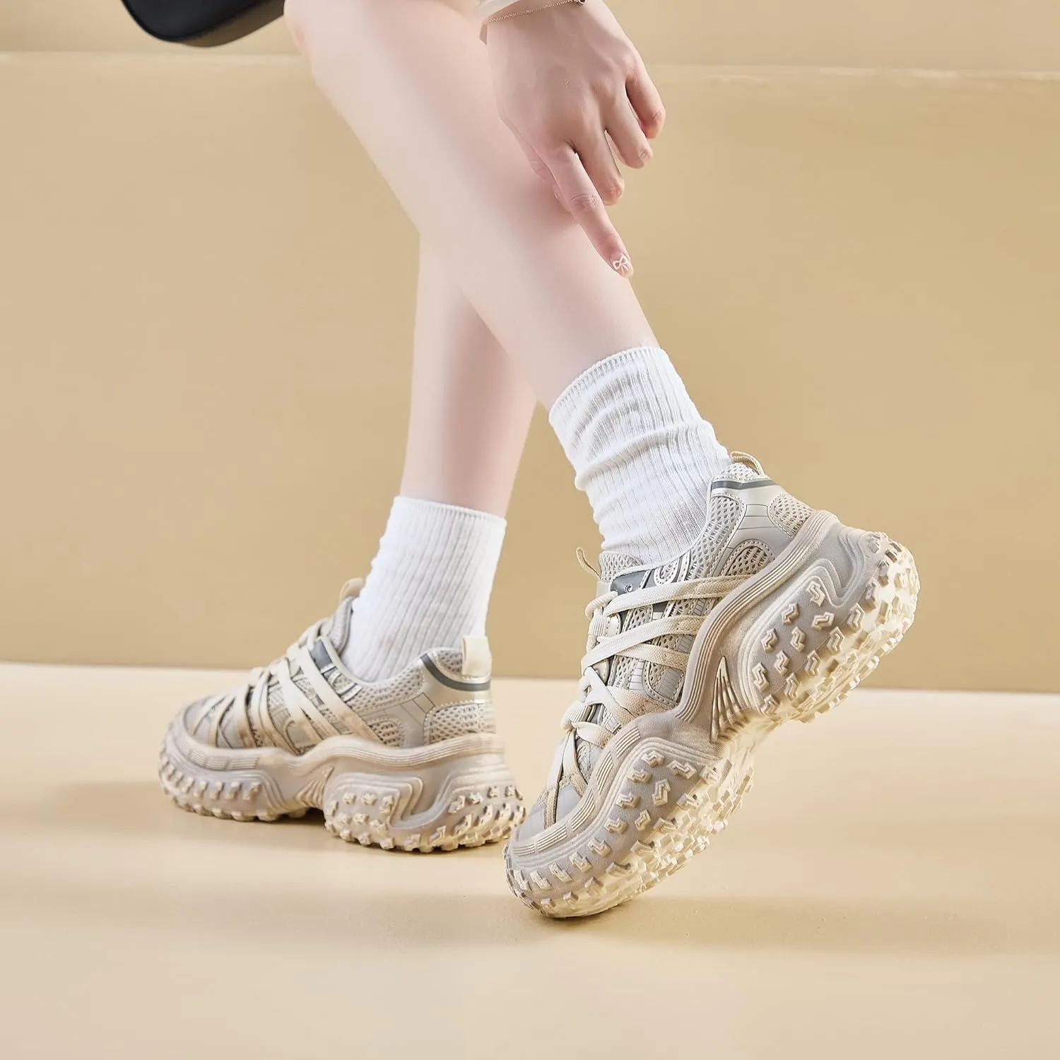 Women's Chunky Platform Sneakers Retro Mesh Lace-Up Walking Shoes Everyday Casual Athletic Shoes