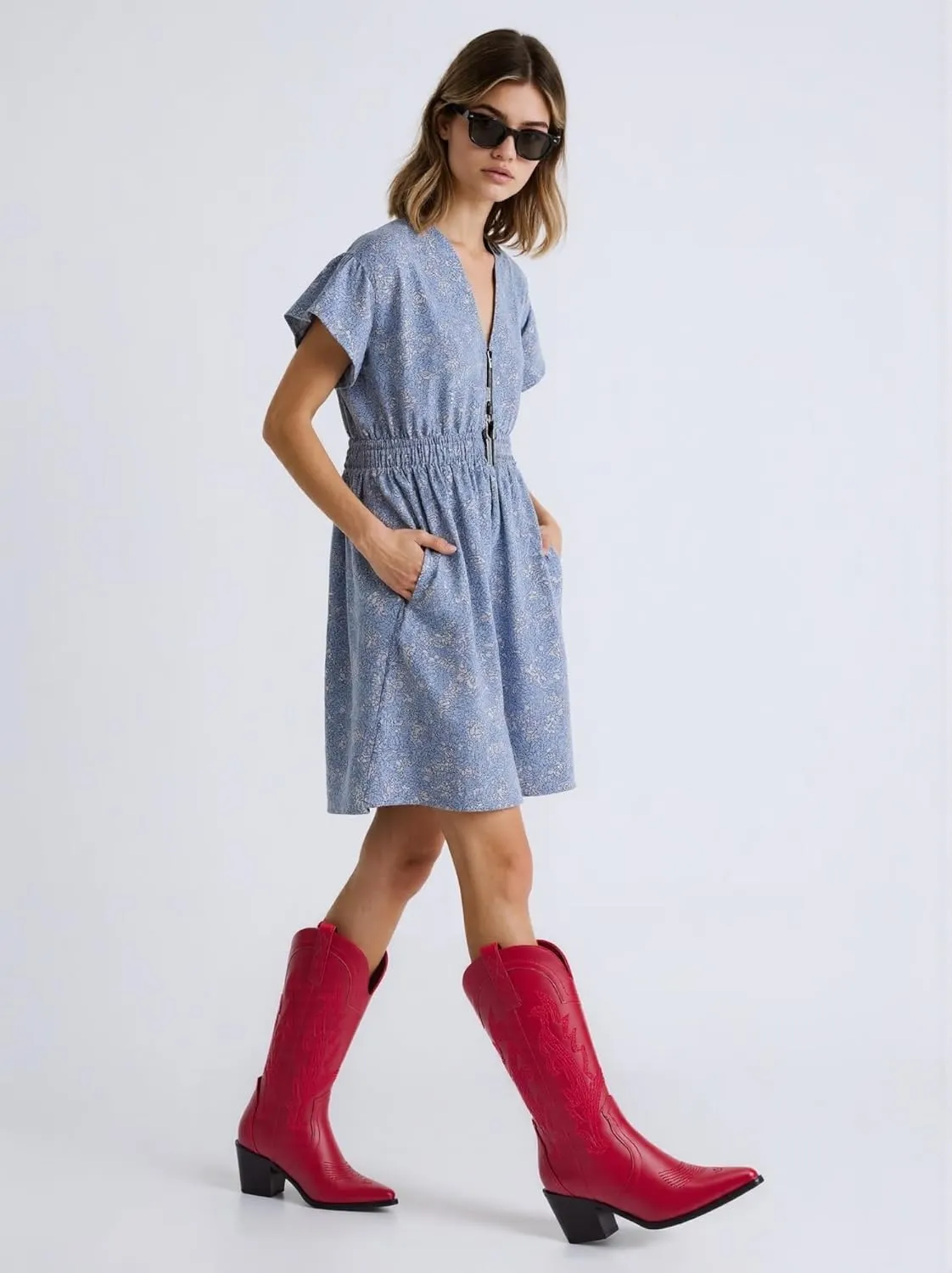 Women's Cowboy Boots Pointed Toe Western Boots Embroidered Mid-Calf Chunky Block Heel Cowgirl Boots