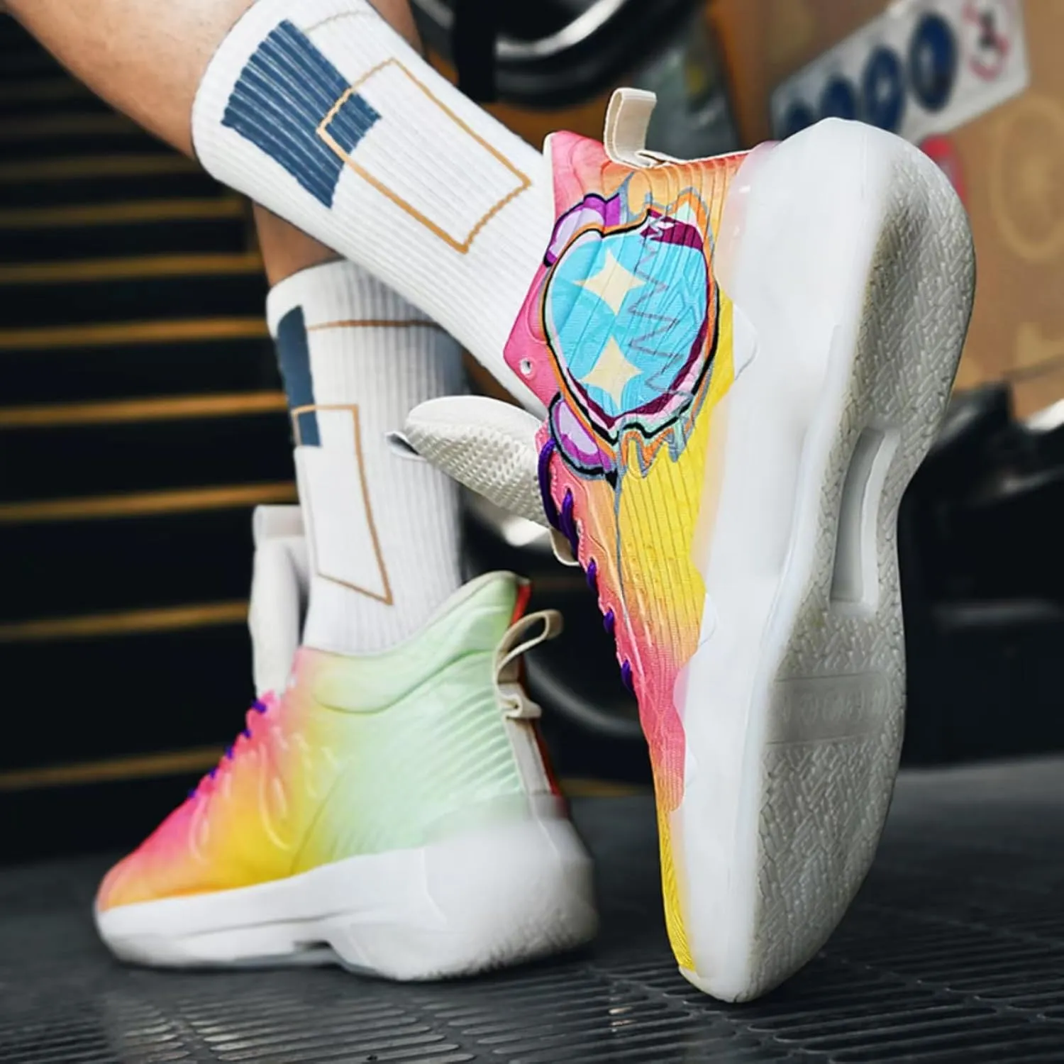 Womens Noctilucent Colorful Painting Basketball Shoes Casual Fashion High Top Lace Up Running Sneakers Tennis Outdoor Sport Shoes